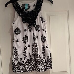 Black and White Sleeveless Top with Lace Detail